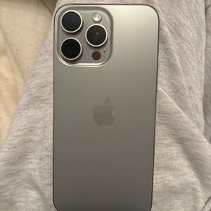 Space Grey iPhone 15 Pro Max